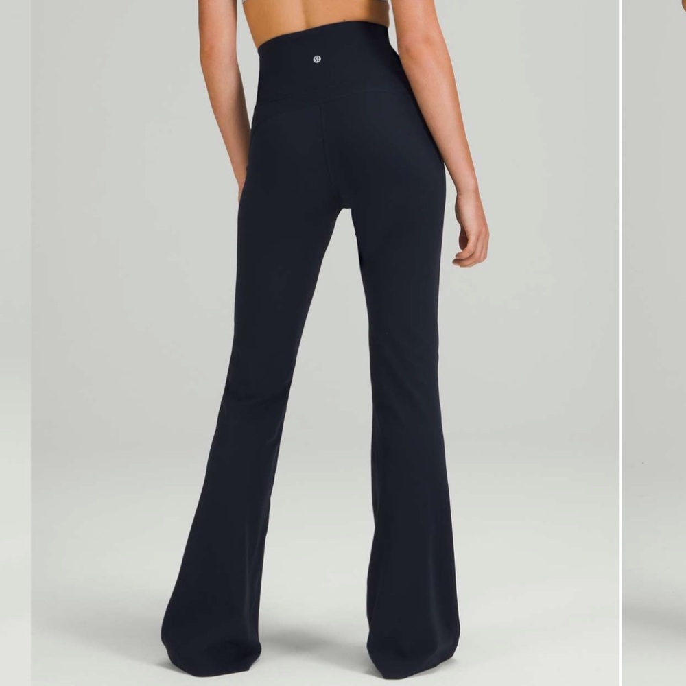 Lululemon Groove Pant Super-High-Rise Flare True Navy - Picture 2 of 4